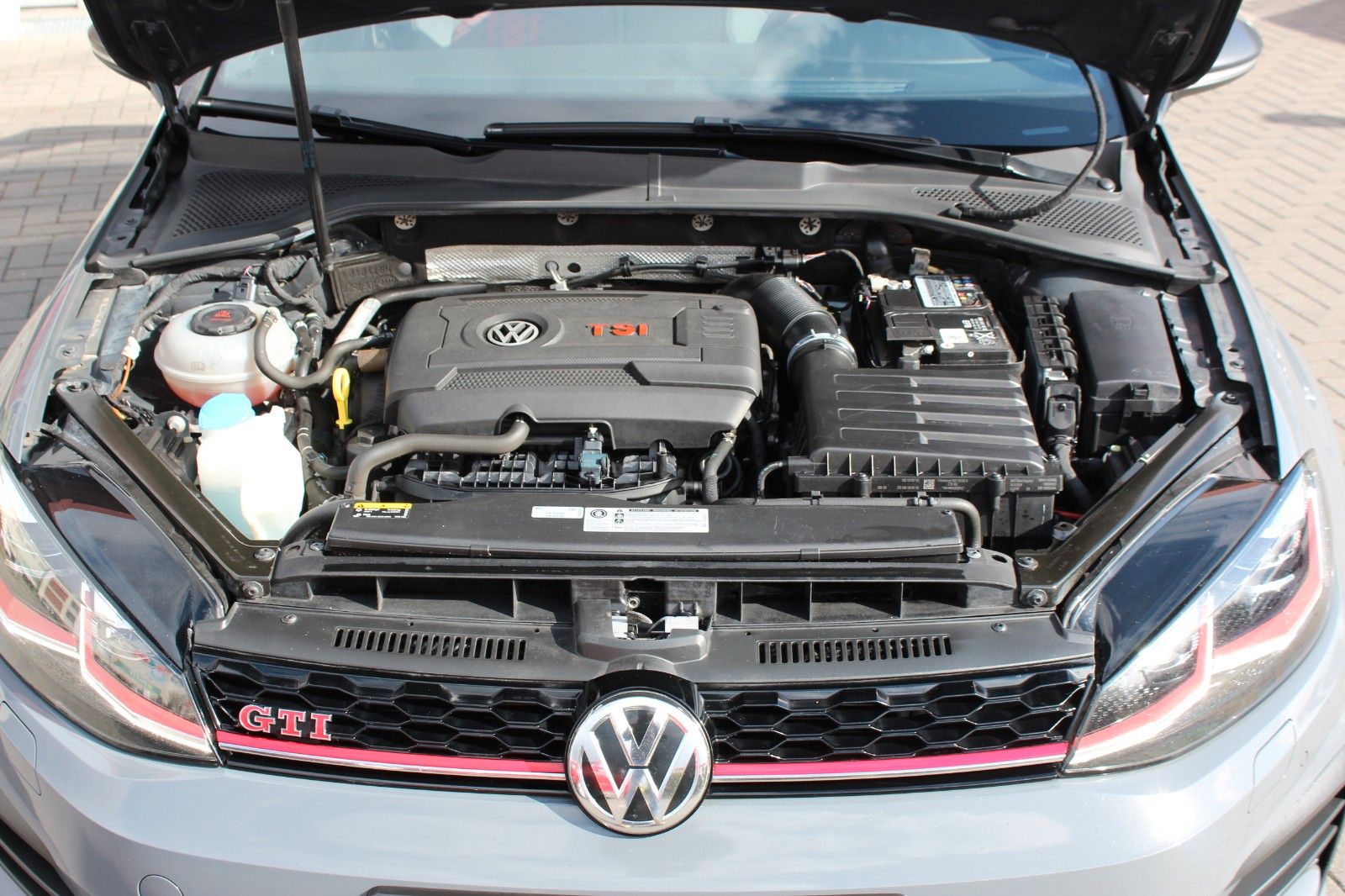 Volkswagen Golf VII GTI TCR Akrapovic Panorama DynAudio foto 25
