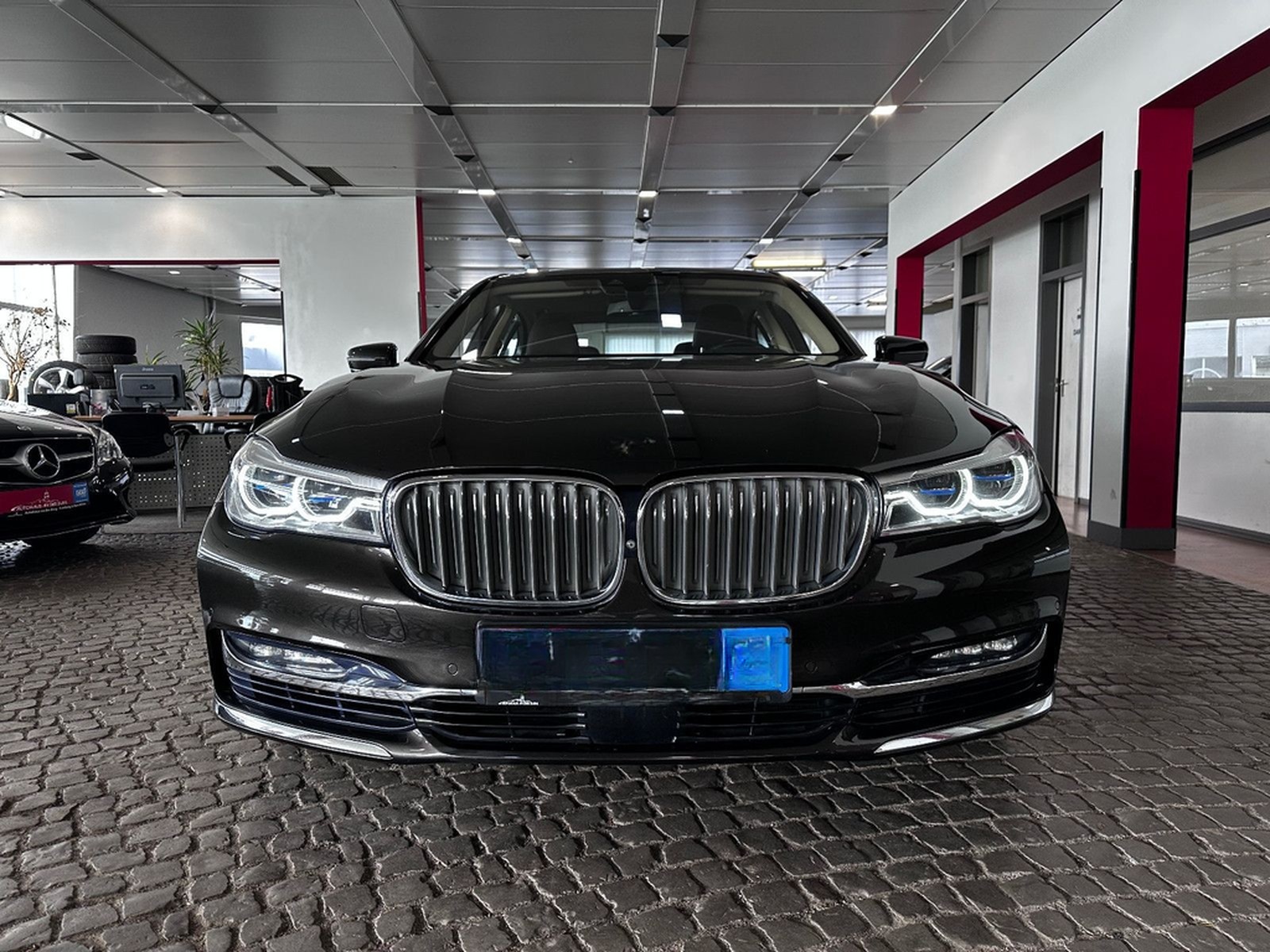 BMW 750d xDrive CarbonCore//Laser//Ambiente foto 2