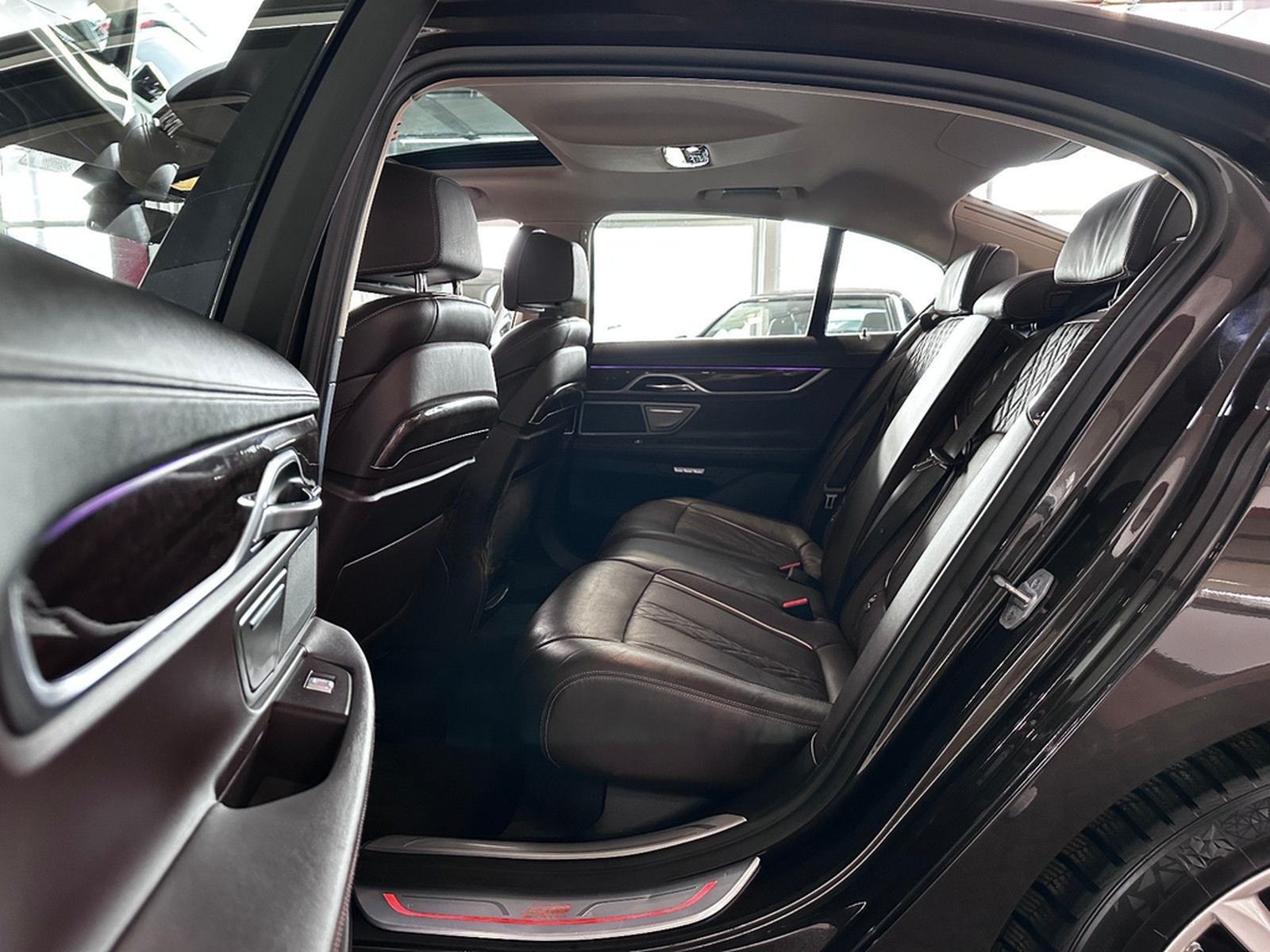 BMW 750d xDrive CarbonCore//Laser//Ambiente foto 27