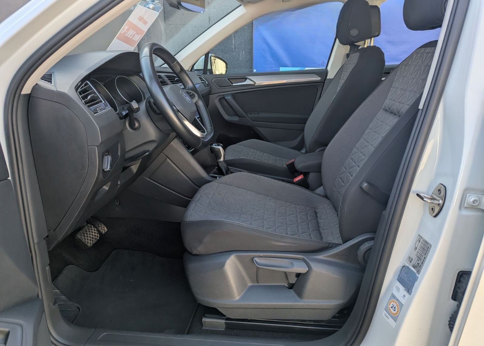 Volkswagen Tiguan Life *AHK**Navi*Kamera*Spurhalte*1.Hd.* foto 11