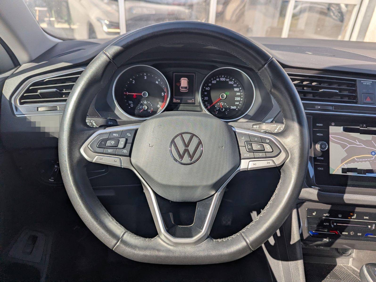 Volkswagen Tiguan Life *AHK**Navi*Kamera*Spurhalte*1.Hd.* foto 17