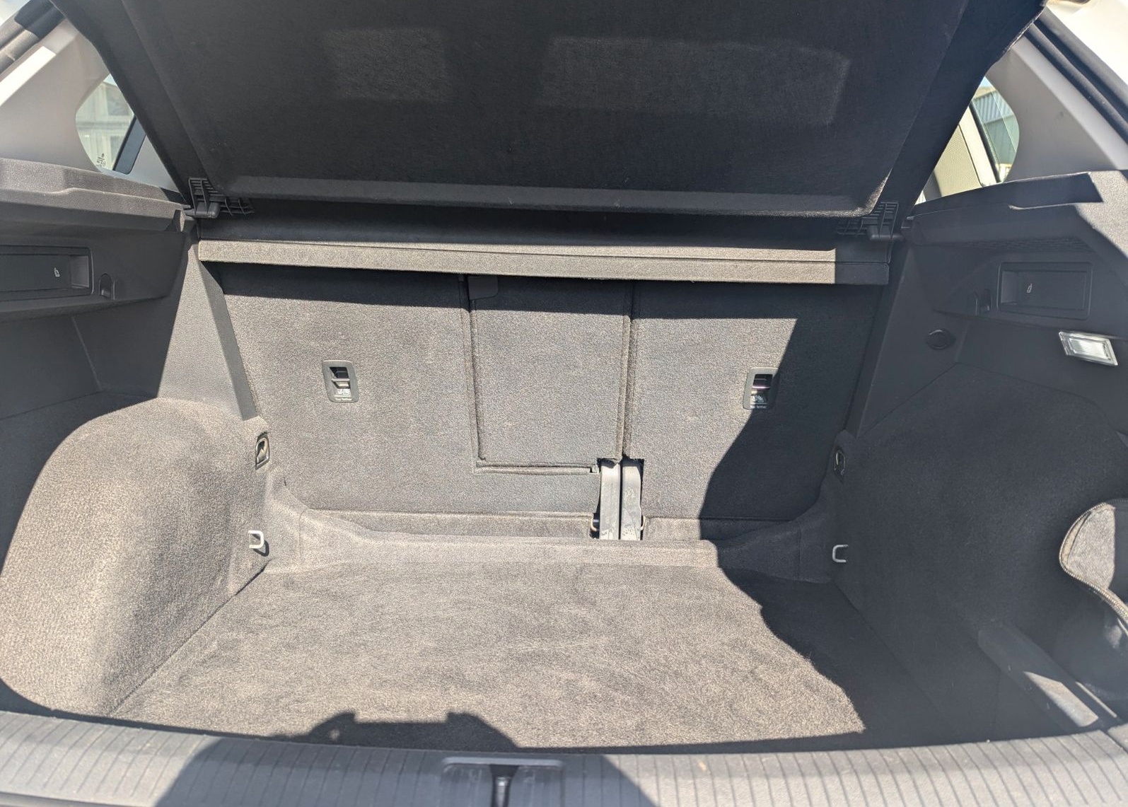 Volkswagen Tiguan Life *AHK**Navi*Kamera*Spurhalte*1.Hd.* foto 19