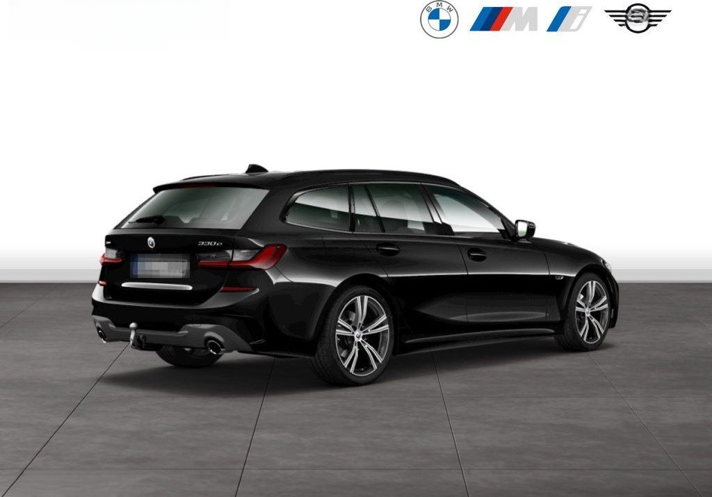 BMW 330e xDrive Touring M Sport Head-Up Panoramadach foto 2