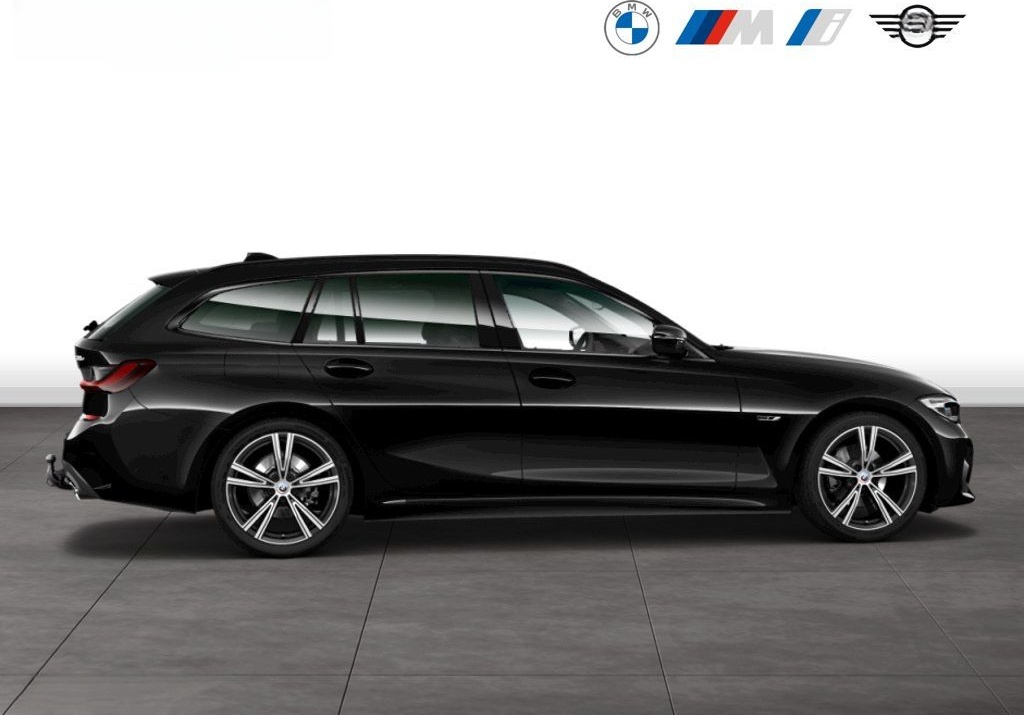BMW 330e xDrive Touring M Sport Head-Up Panoramadach foto 8