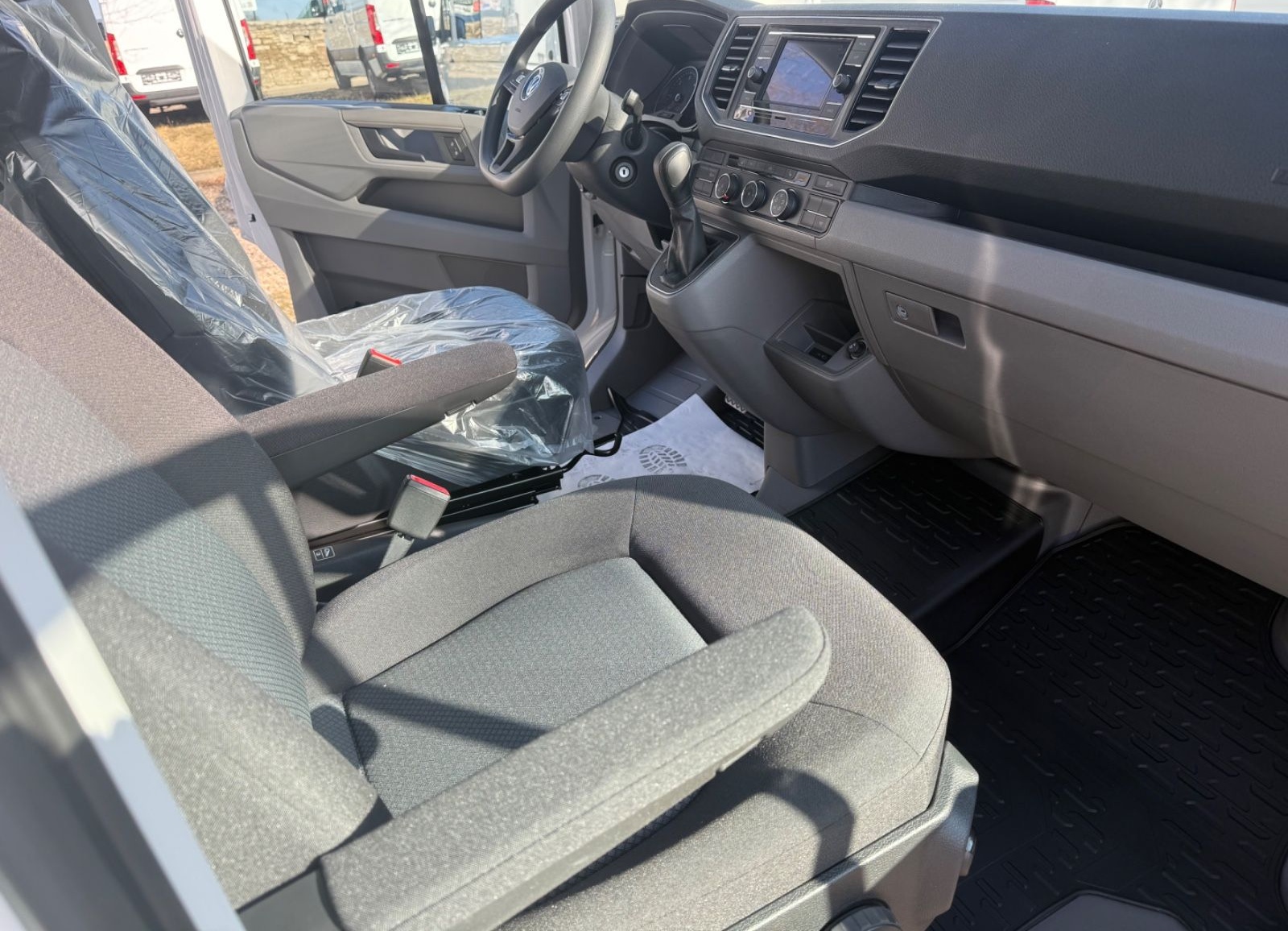 Volkswagen Crafter Plus Mixto Superhoch 5-Sitzer Automatik foto 9