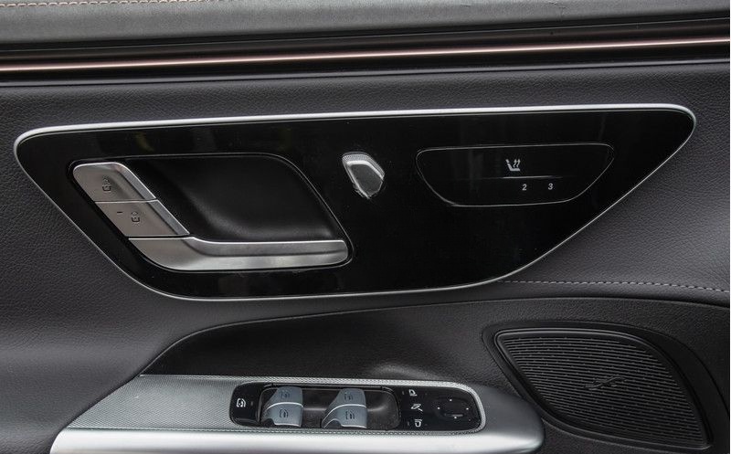Mercedes-Benz EQE 350+ AMG-Sport/LED/Cam/Memo/Night/Ambi/19' foto 23