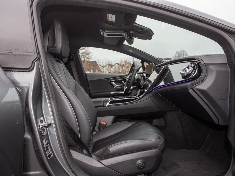 Mercedes-Benz EQE 350+ AMG-Sport/LED/Cam/Memo/Night/Ambi/19' foto 8