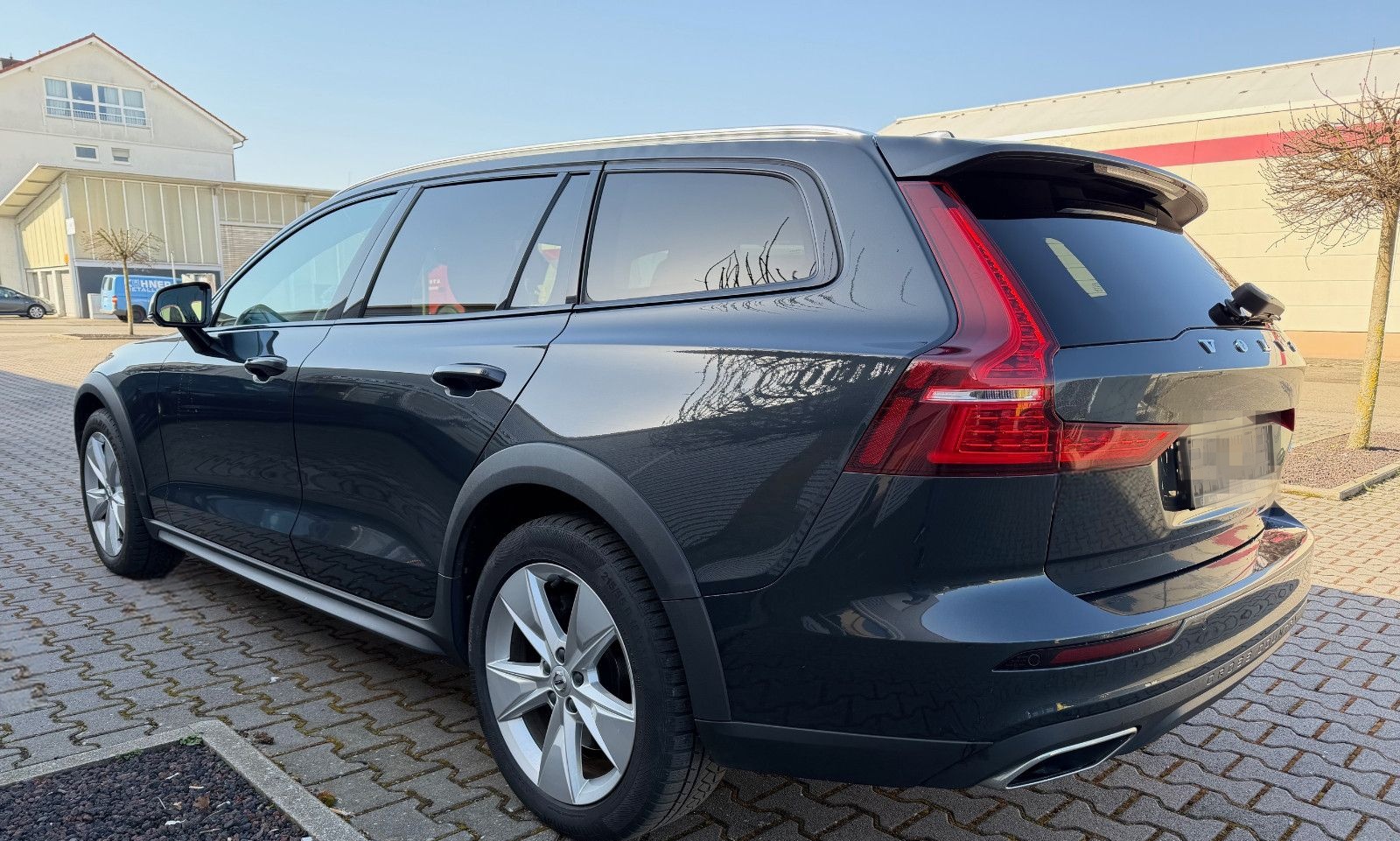 Volvo V60 D4 Cross Country Pro AWD RADAR+F-LED+h/k+CAM foto 4