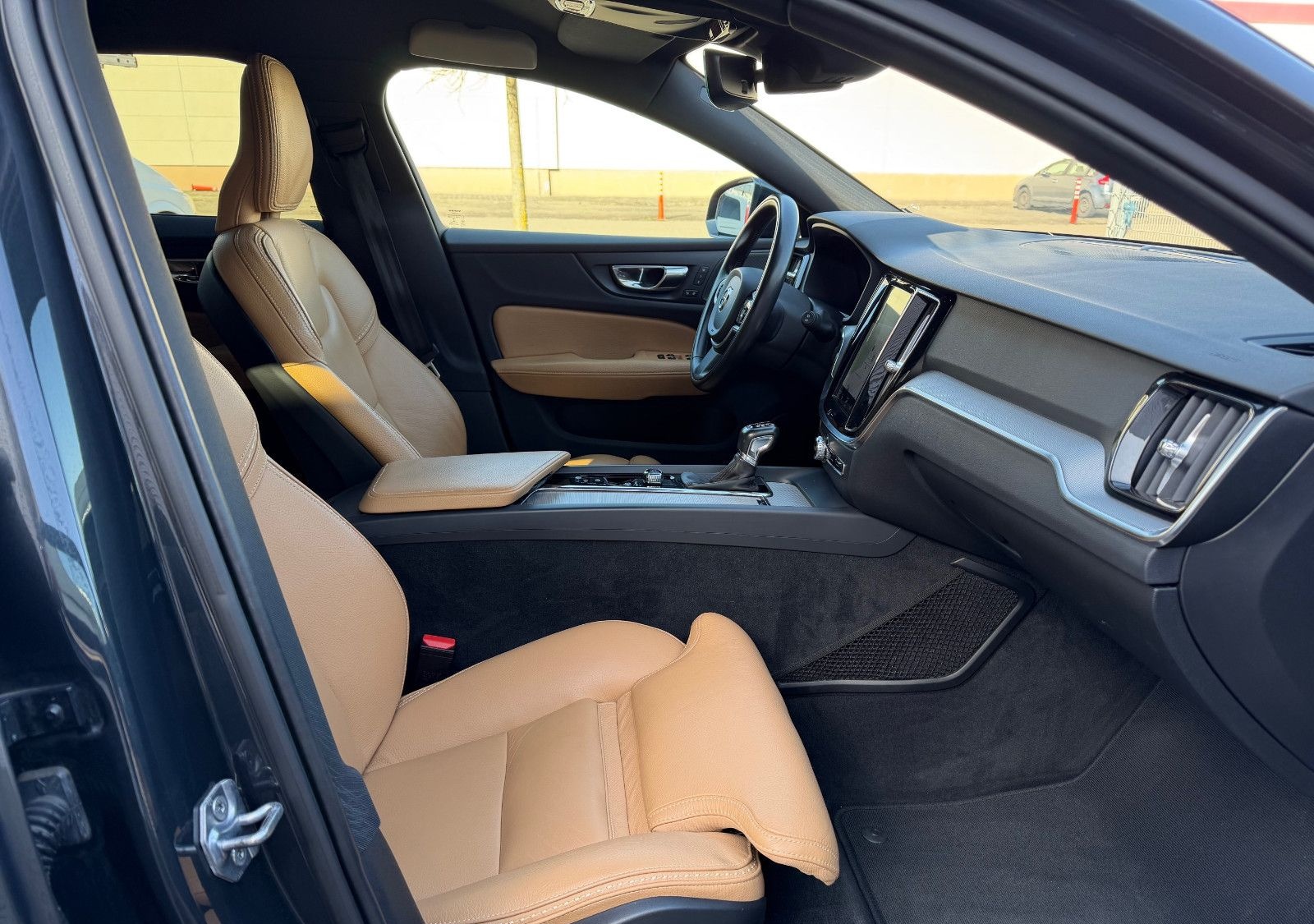 Volvo V60 D4 Cross Country Pro AWD RADAR+F-LED+h/k+CAM foto 7