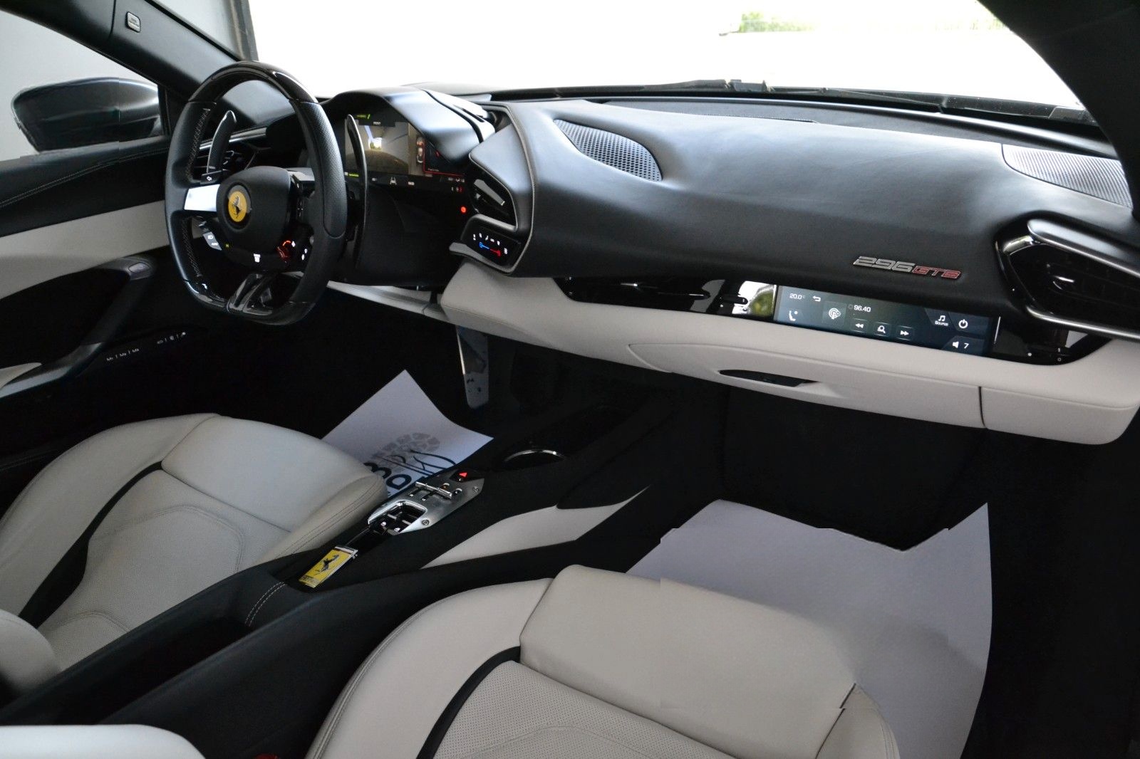 Ferrari 296 GTB DCT*LIFT*360*JBL*CARPLAY*SITZKLIMA*PPF!* foto 23