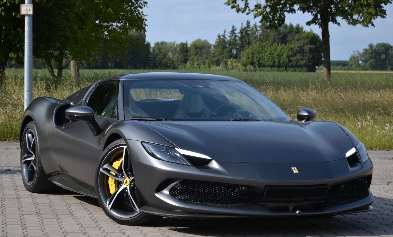 Ferrari 296 GTB DCT*LIFT*360*JBL*CARPLAY*SITZKLIMA*PPF!* foto 4