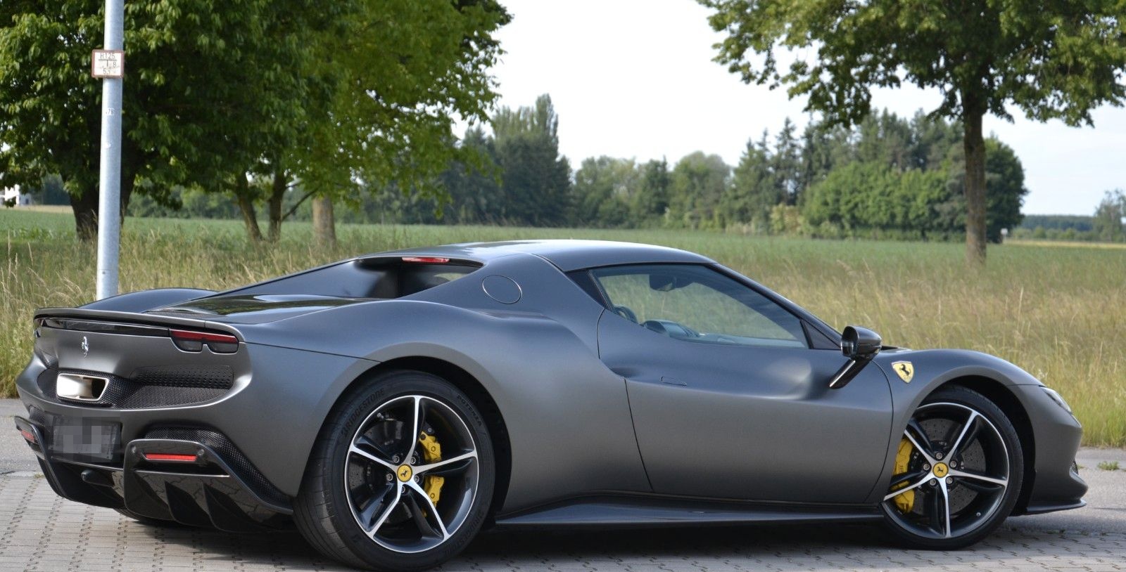 Ferrari 296 GTB DCT*LIFT*360*JBL*CARPLAY*SITZKLIMA*PPF!* foto 9