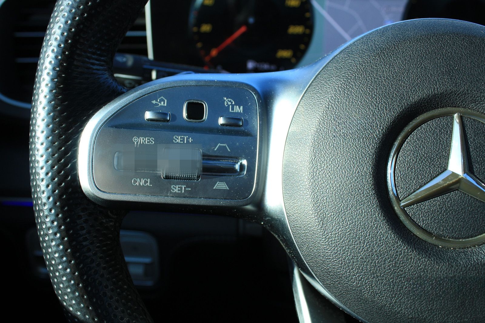 Mercedes-Benz GLE 350 d 4M+AMG LINE+PANO+360°KAMERA+BURMESTER foto 18
