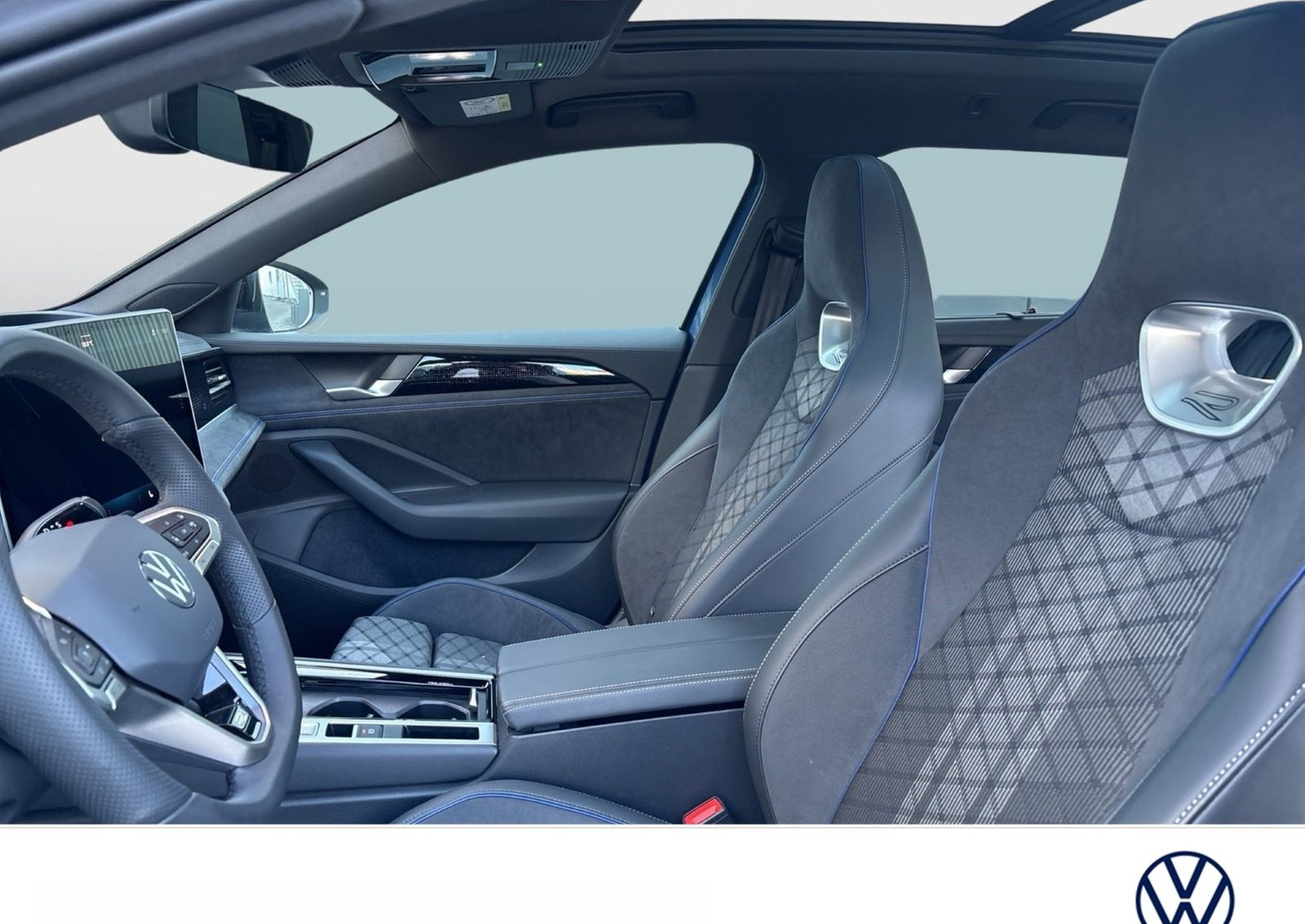 Volkswagen Passat Variant 1.5 HYBRID R-LINE BLACKSTYLE PANO foto 10