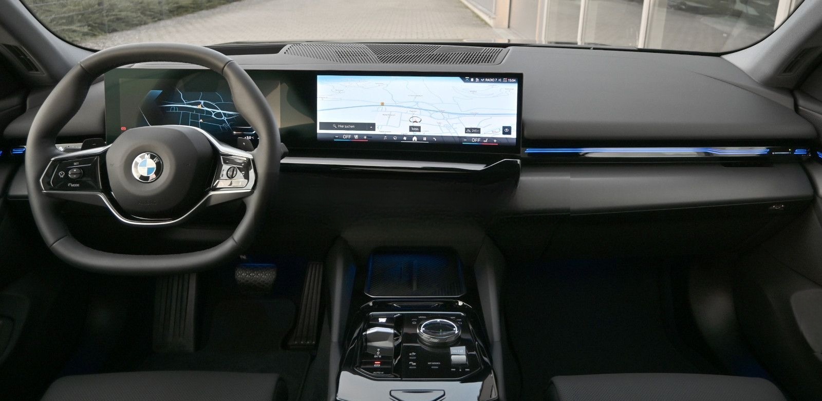 BMW 520d °KOMFORTSITZE°PANO°SITZKLIMA°STANDHEIZ°360° foto 11
