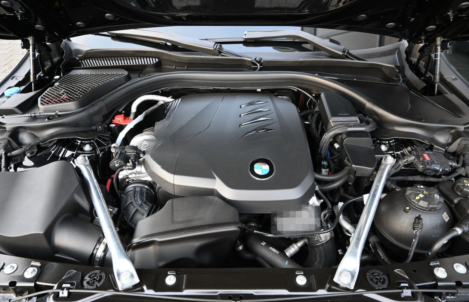 BMW 520d °KOMFORTSITZE°PANO°SITZKLIMA°STANDHEIZ°360° foto 9