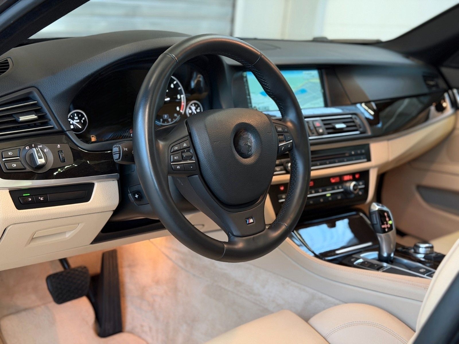 BMW 530d*1.Hand*Head-Up*Bi-Xenon*Navi-Prof*GSD*Soft foto 19