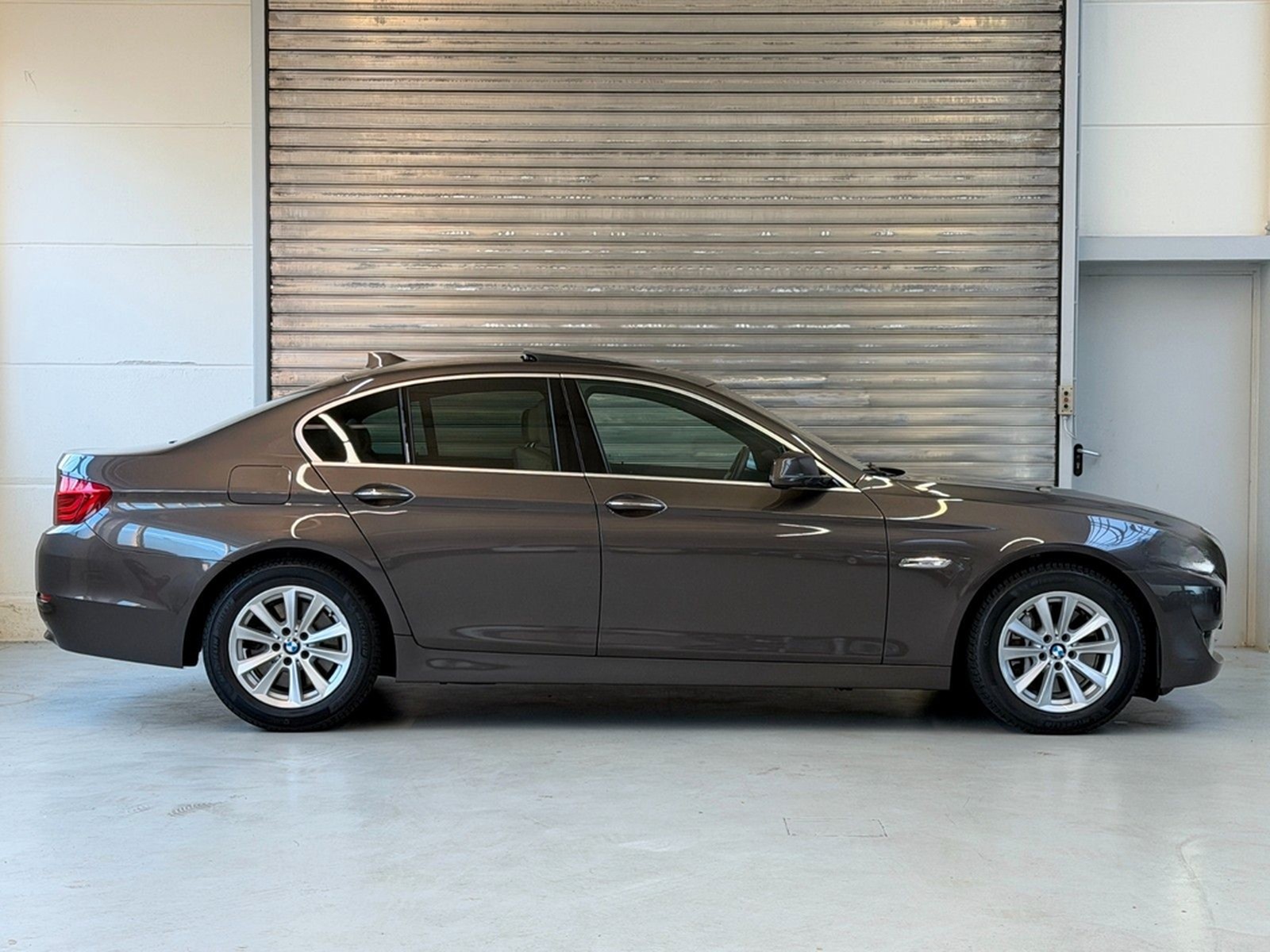 BMW 530d*1.Hand*Head-Up*Bi-Xenon*Navi-Prof*GSD*Soft foto 45