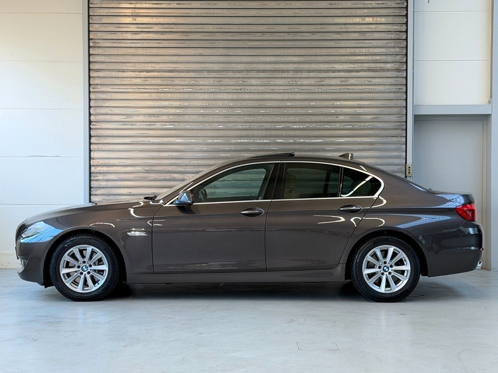 BMW 530d*1.Hand*Head-Up*Bi-Xenon*Navi-Prof*GSD*Soft foto 46