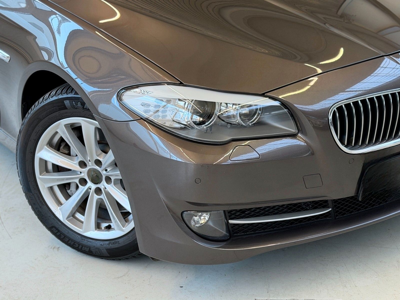 BMW 530d*1.Hand*Head-Up*Bi-Xenon*Navi-Prof*GSD*Soft foto 9