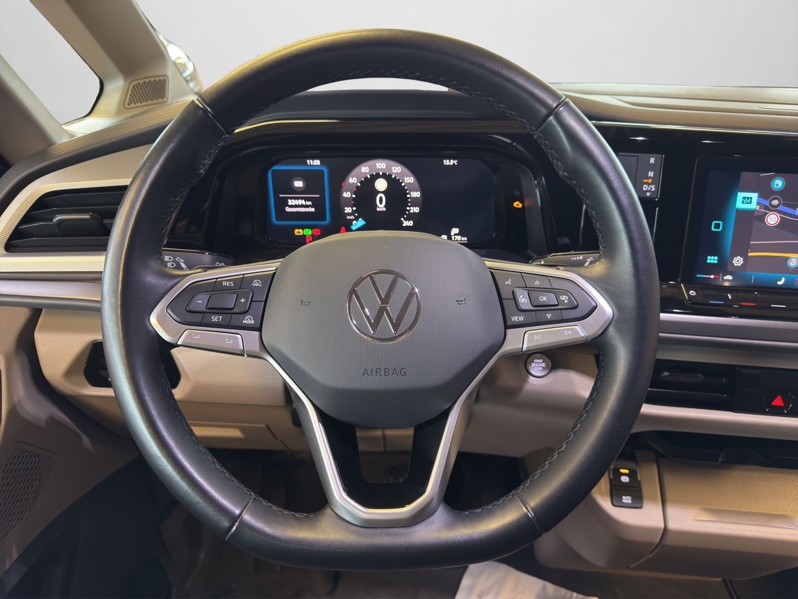 Volkswagen T7 Multivan 2.0 TDI DSG lang *Navi*AHK*Kamera*Si foto 9
