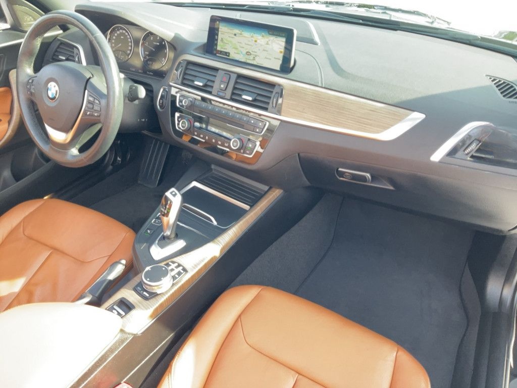 BMW 218d Cabrio LUXURY LINE LED NAVI LEDER H/K 18" foto 9