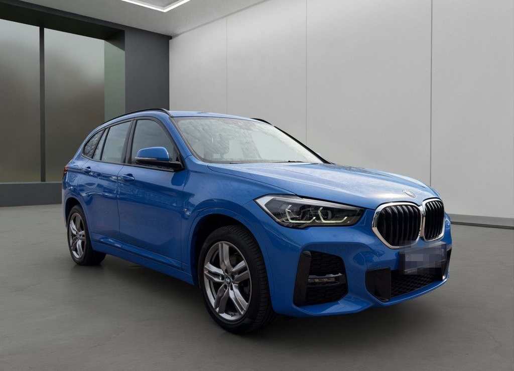 BMW X1 sDrive18d M-SPORT LED NAVI HUD KAMERA 18" foto 16