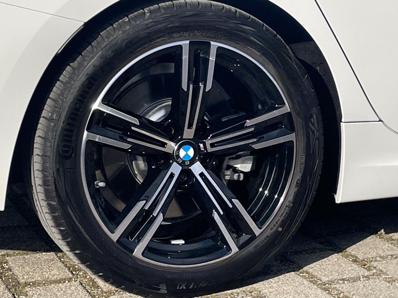 BMW 330i T. xDr.HUD SuView PanoD.Sitzh.Ha/Ka.AHK 18" foto 6