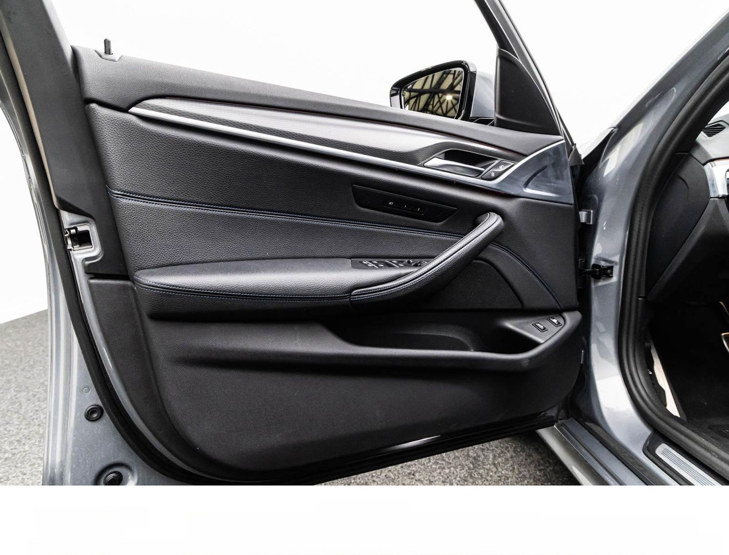 BMW 530e LIMOUSINE M SPORT ACC/HuD/eGSD/LED-AD/KAM. foto 14