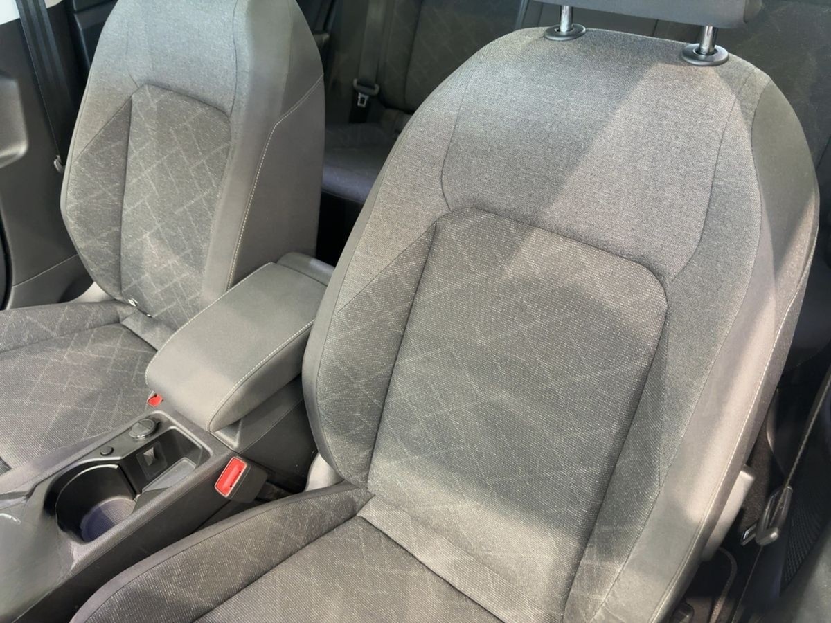 Volkswagen Golf VIII Variant 1.5 eTSI DSG Life Navi P-Dach foto 16