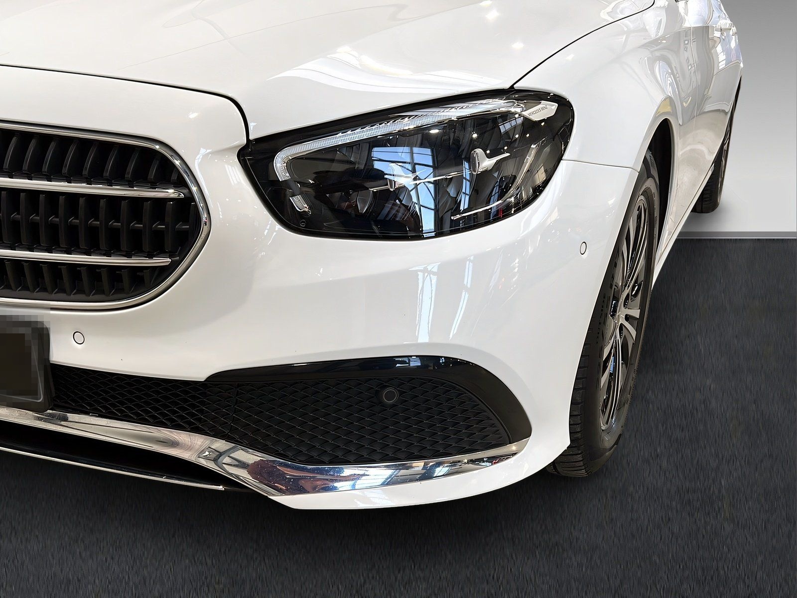 Mercedes-Benz E 200 4M T AVANTGARDE+LED+DISTR+Kam+Pano+HuD+AHK foto 3