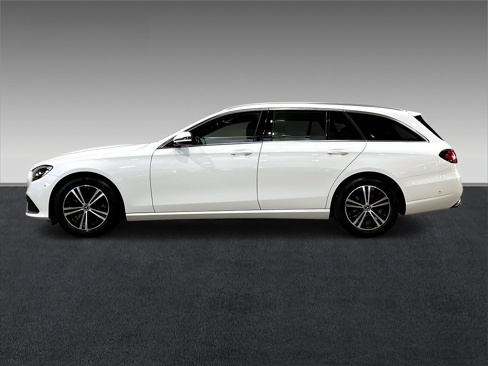 Mercedes-Benz E 200 4M T AVANTGARDE+LED+DISTR+Kam+Pano+HuD+AHK foto 5