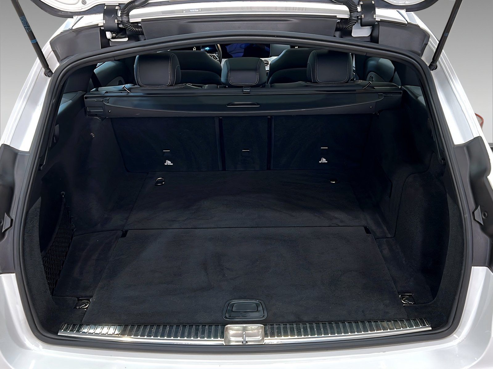 Mercedes-Benz E 200 4M T AVANTGARDE+LED+DISTR+Kam+Pano+HuD+AHK foto 8