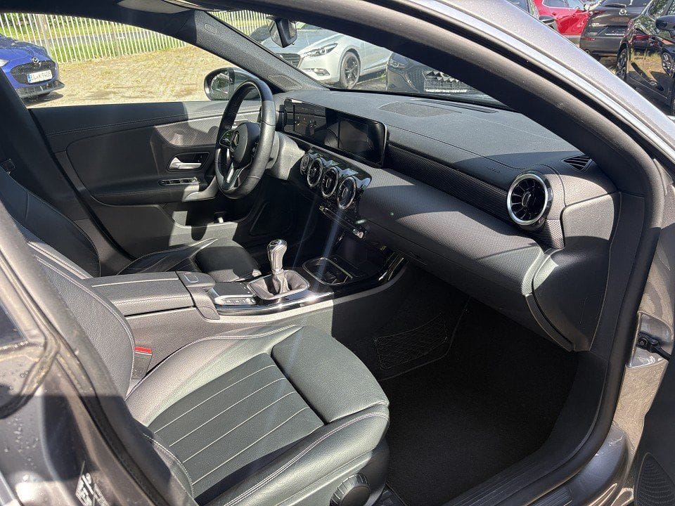 Mercedes-Benz CLA 180d Shooting Brake, Progressive , LEDER, NA foto 11