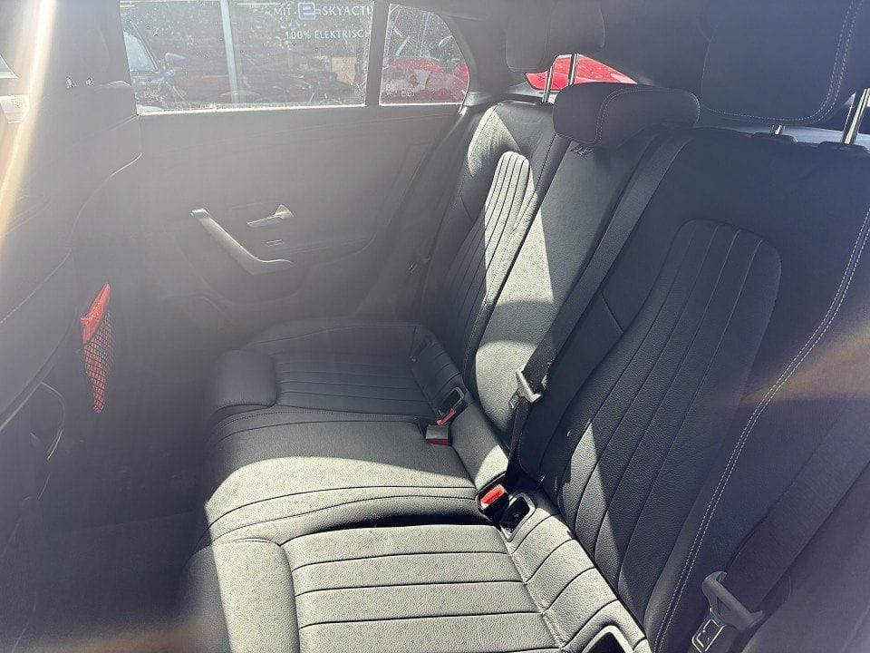 Mercedes-Benz CLA 180d Shooting Brake, Progressive , LEDER, NA foto 19