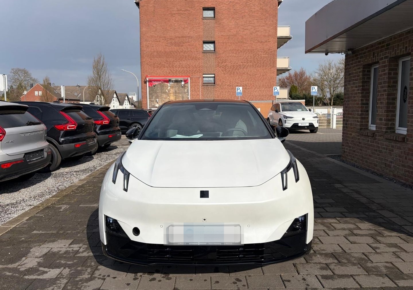 Lynk&Co 02 More 200 kW Panorama Navi Leder Digitales Coc foto 3