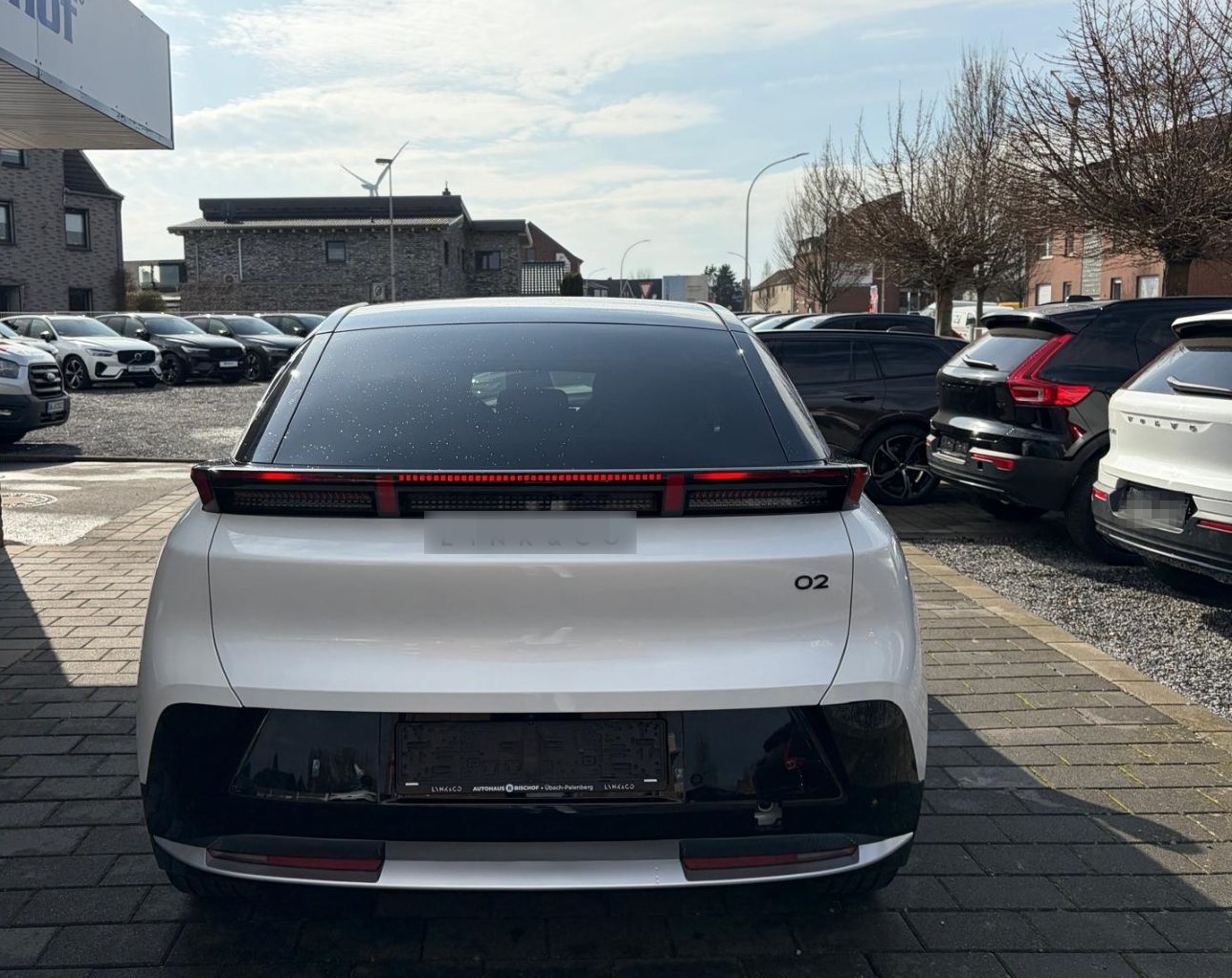 Lynk&Co 02 More 200 kW Panorama Navi Leder Digitales Coc foto 4