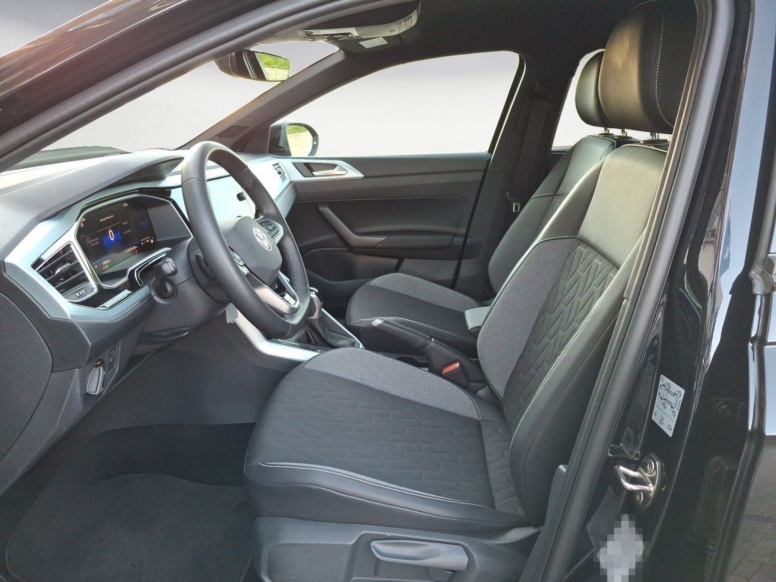 Volkswagen Taigo 1.0 TSI DSG Life #LED #ACC #NAVI #PARK-ASS foto 8