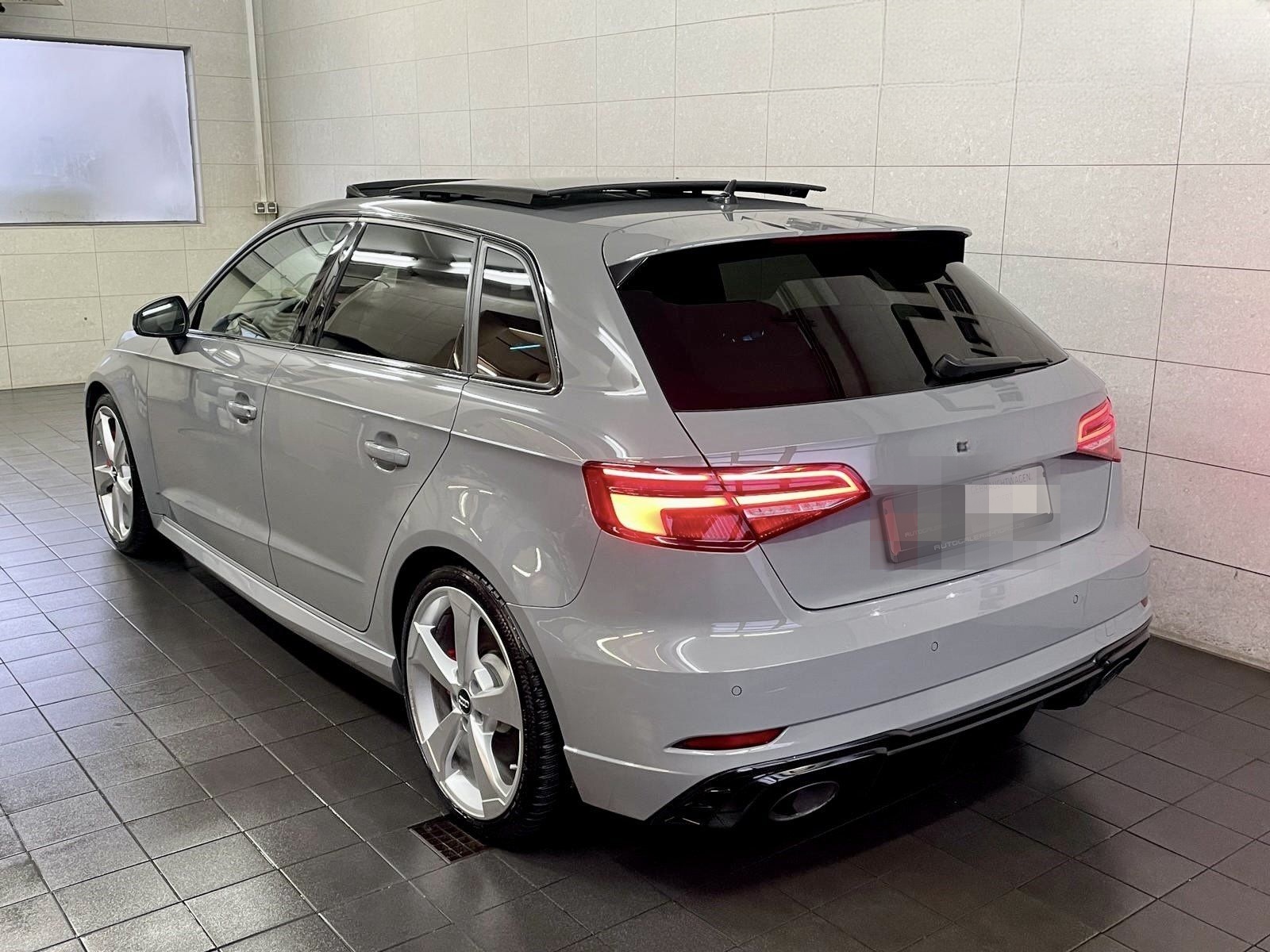 Audi RS3 Sportback Pano+Carbon+Sternenhimmel+Matrix-B foto 8