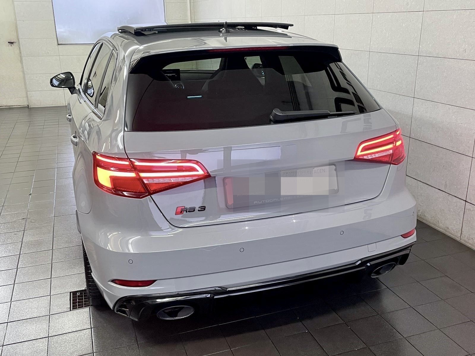 Audi RS3 Sportback Pano+Carbon+Sternenhimmel+Matrix-B foto 9