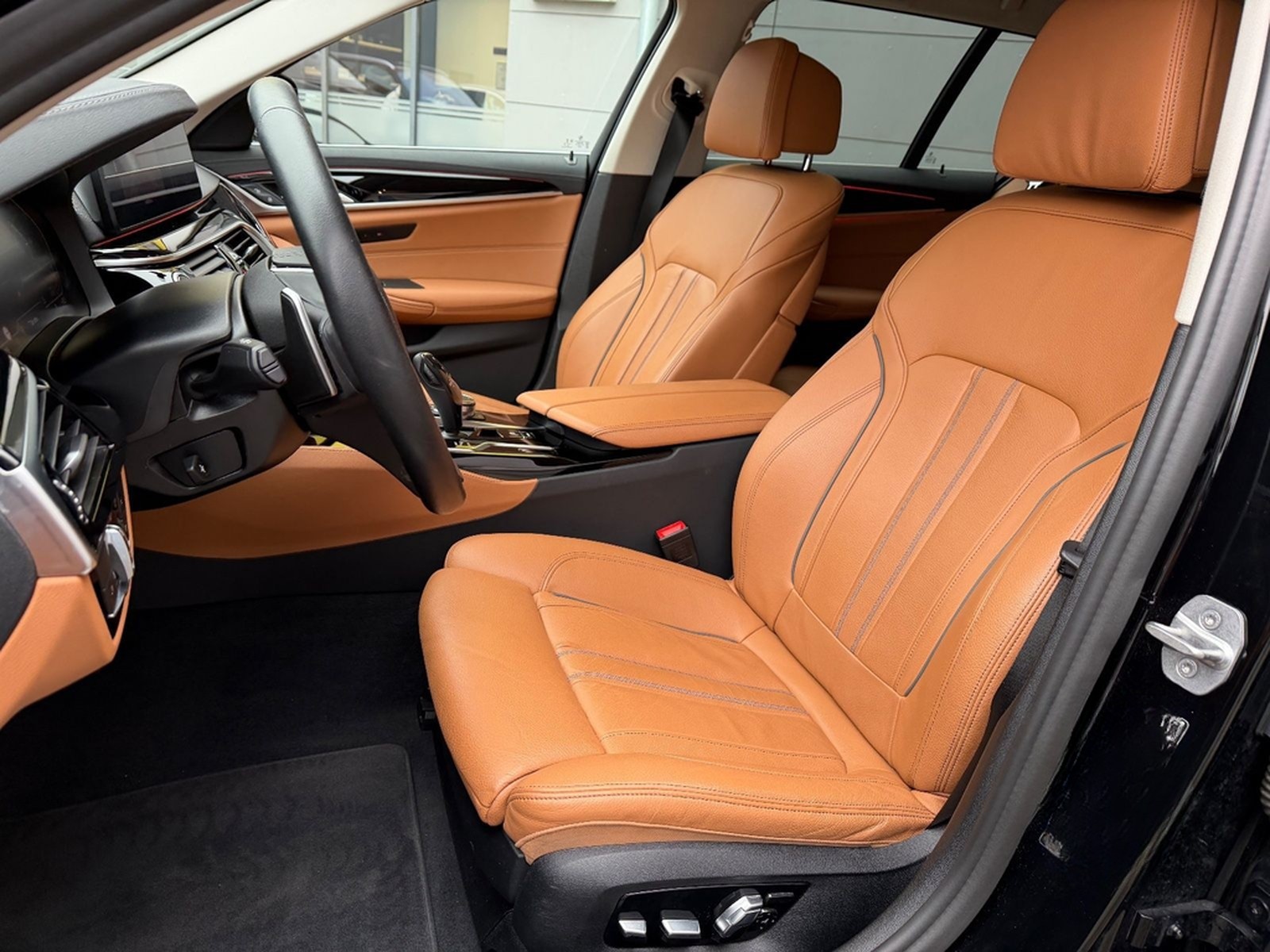 BMW 540 d xDrive Luxury Line KAMERA/LED/SHZ/AHK/* foto 12
