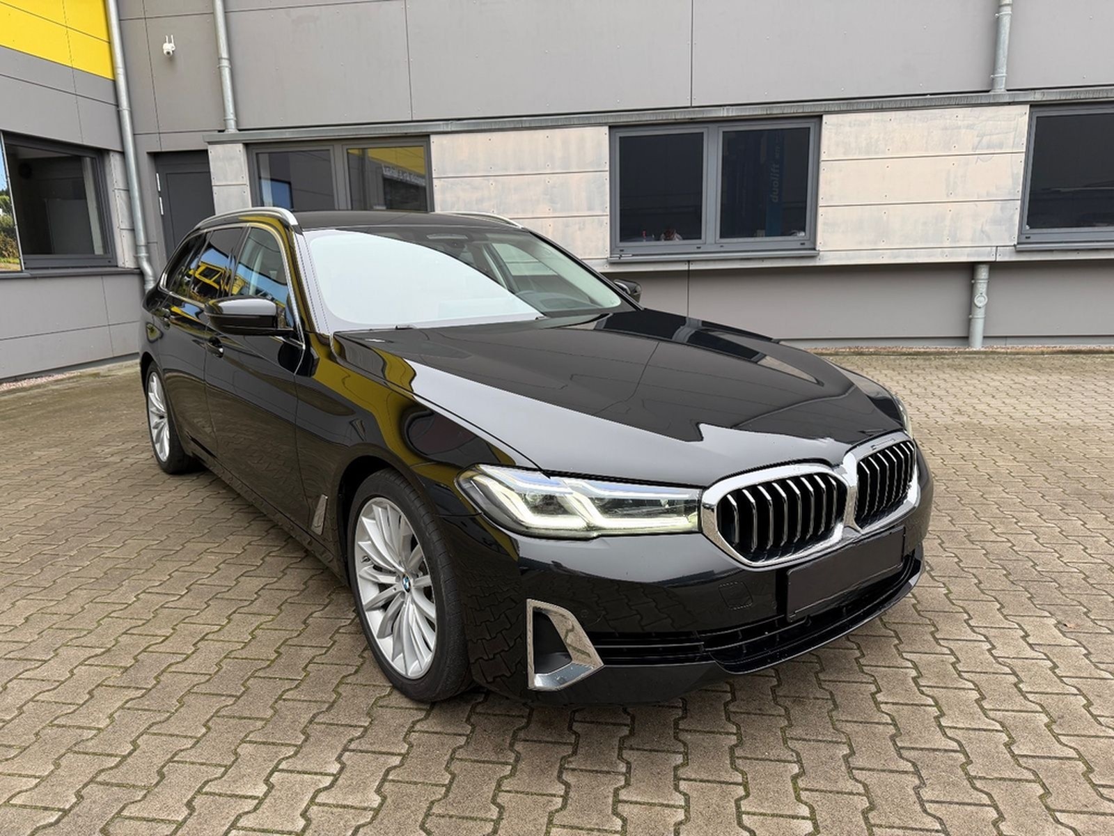 BMW 540 d xDrive Luxury Line KAMERA/LED/SHZ/AHK/* foto 8
