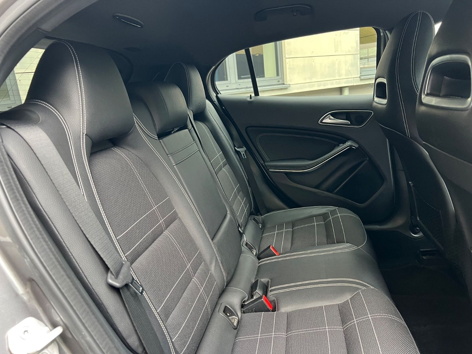 Mercedes-Benz GLA 200 CDI /HARMAN KARDON/8xBEREIFT/MEMORY foto 24