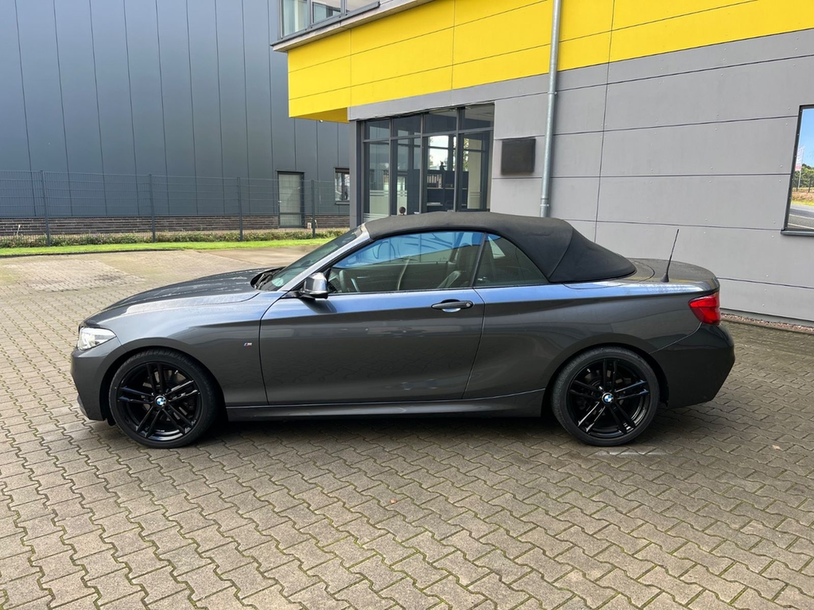 BMW 230 i M Sportpaket/CABRIO/HK SOUNDS*/LED/NAVI foto 3