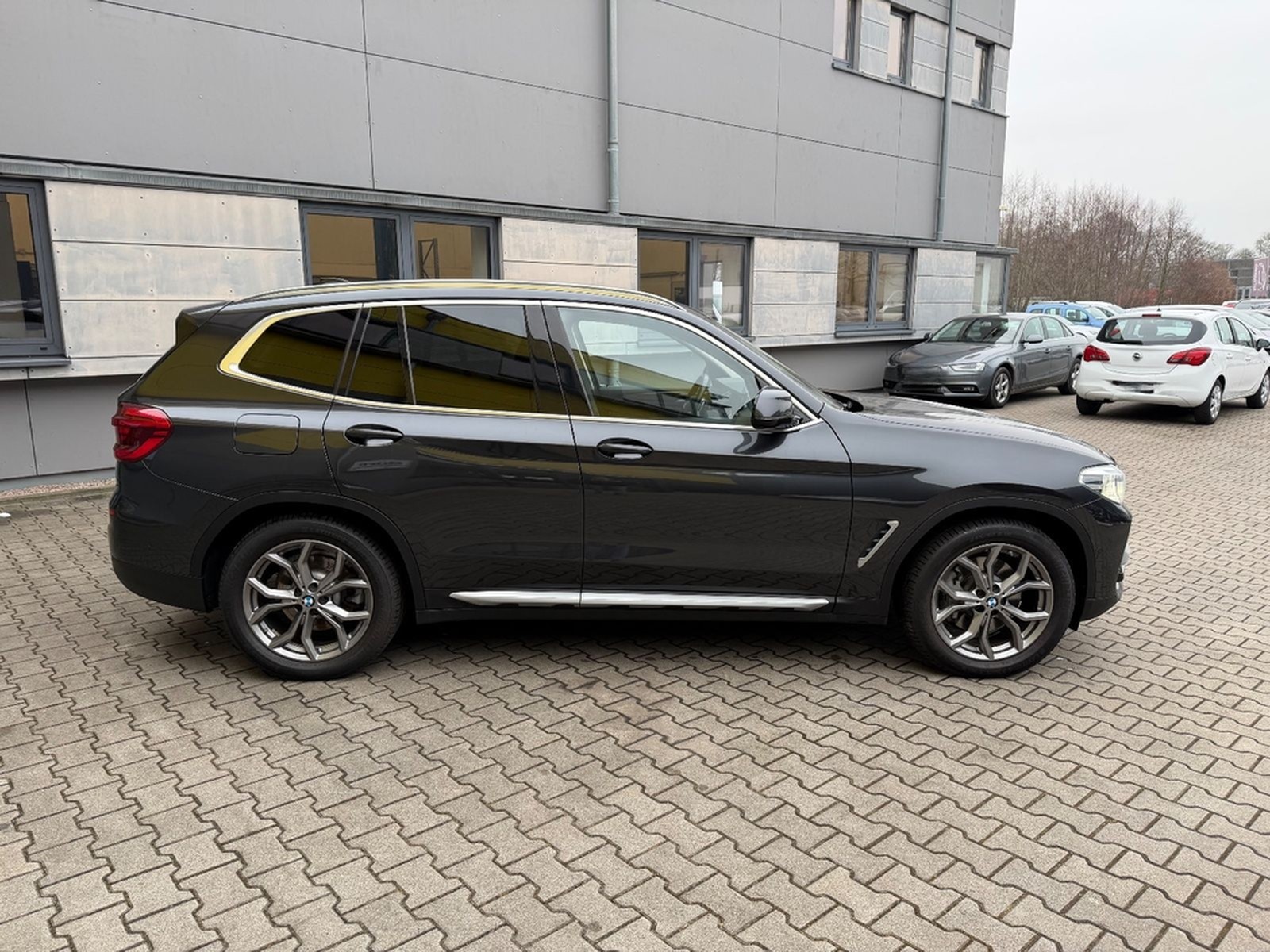 BMW X3 xDrive 30 d xLine LEDER/NAVI/PANO/EURO6* foto 7