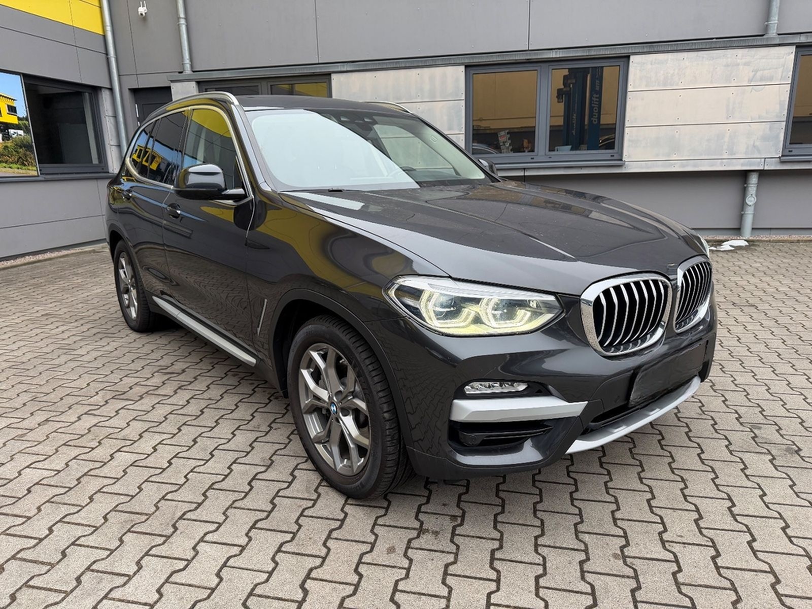 BMW X3 xDrive 30 d xLine LEDER/NAVI/PANO/EURO6* foto 8