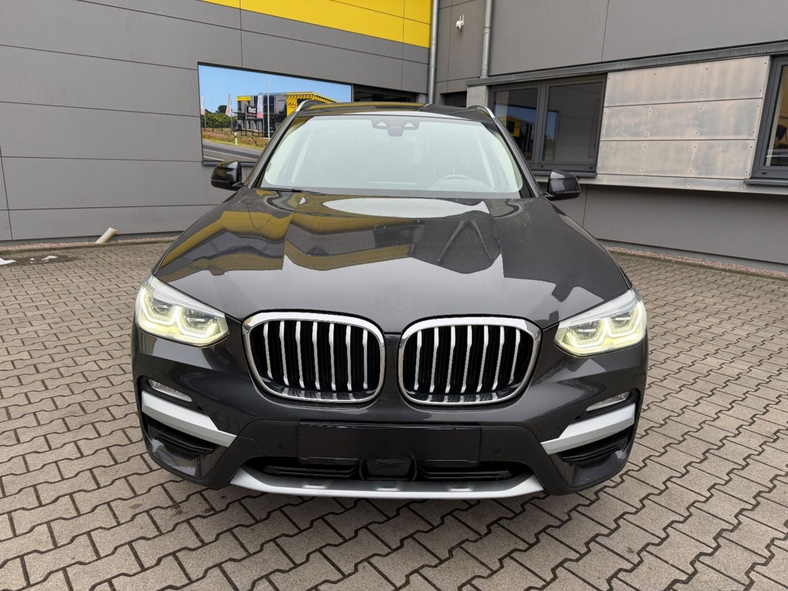 BMW X3 xDrive 30 d xLine LEDER/NAVI/PANO/EURO6* foto 9