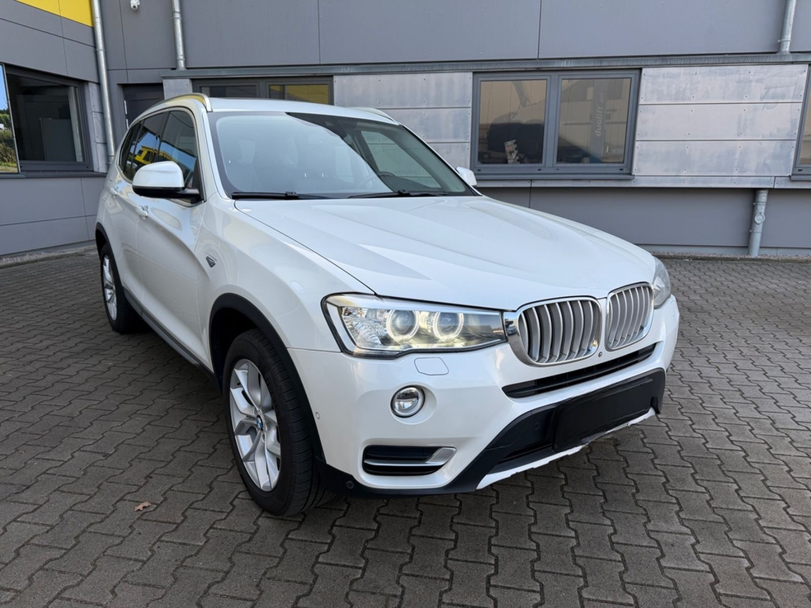 BMW X3 xDrive 35 d LEDER/PANO/SHZ/NAVI/LED/KAMERA* foto 8