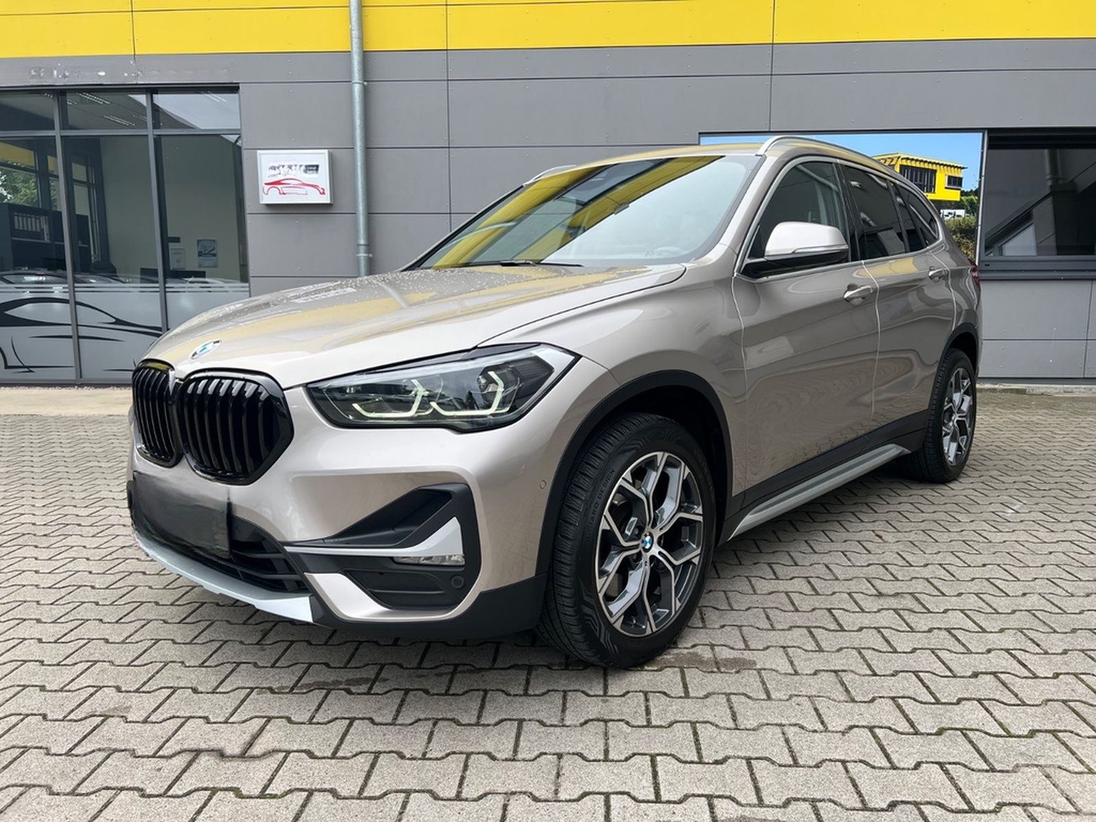 BMW X1 Baureihe X1 xDrive 25/KAMERA/AHK/AUTOMATIK/ foto 2