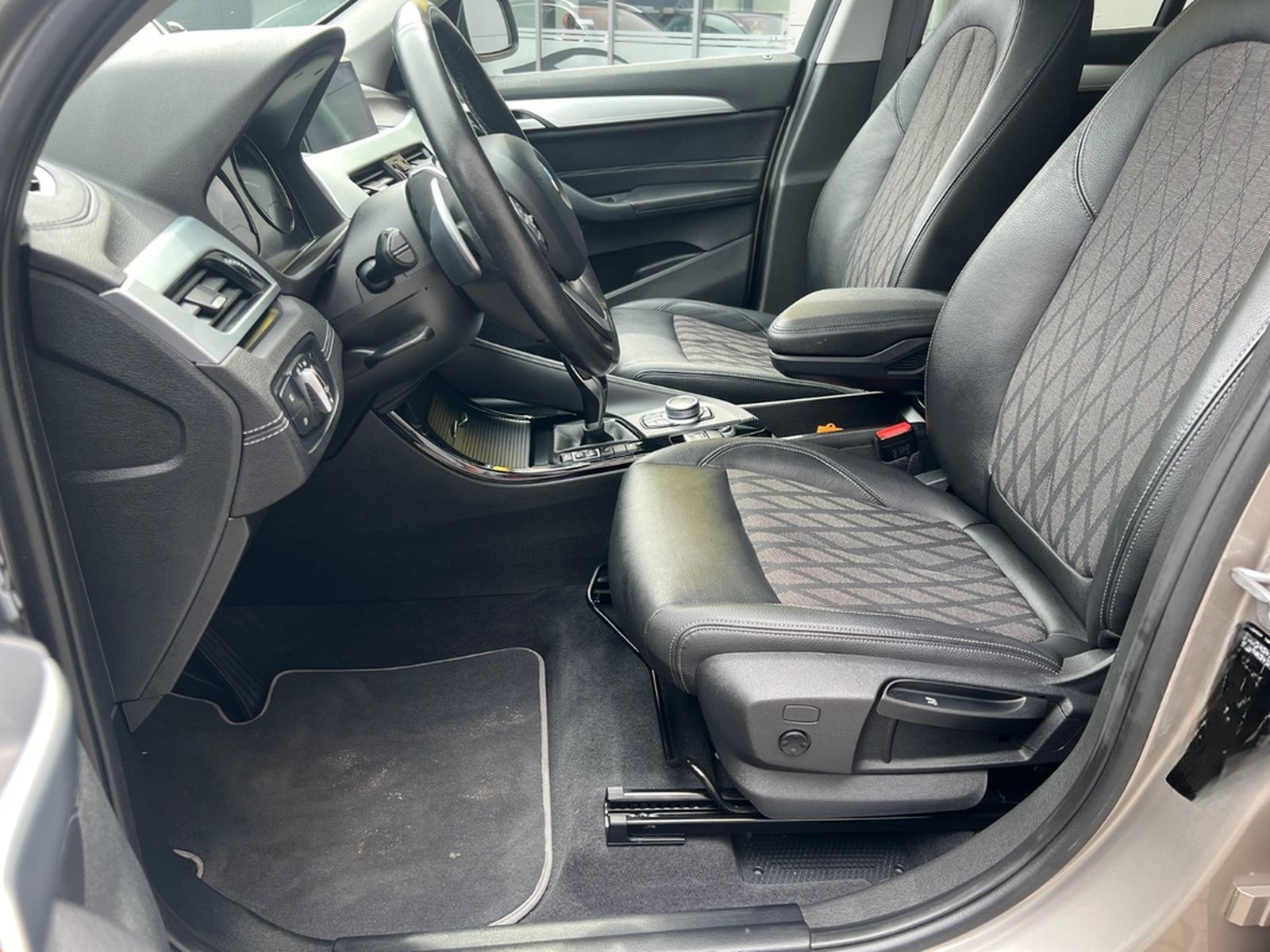BMW X1 Baureihe X1 xDrive 25/KAMERA/AHK/AUTOMATIK/ foto 11